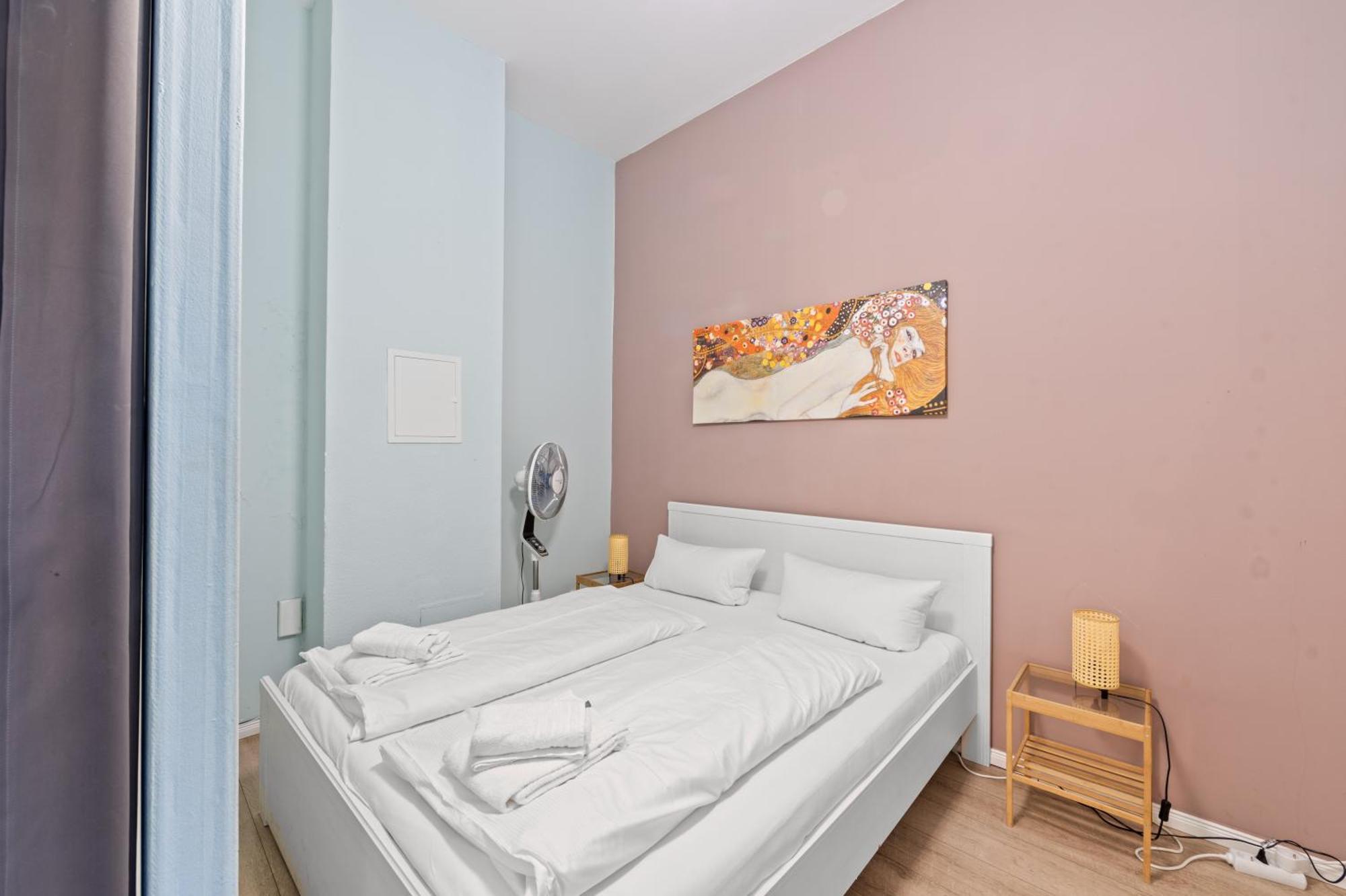 Apartment Uthman Berlin-Neukoelln Esterno foto